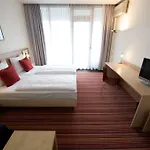 Tryp By Wyndham Berlin Am Ku\'Damm