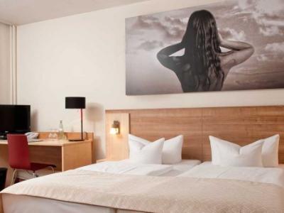 Hotel Tryp By Wyndham Am Ku'damm 3*